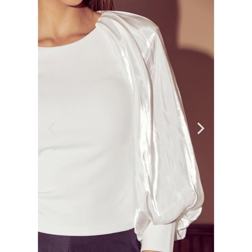 NWT Boutique Statement Sleeves Blouse Off White/Ivory Size Small - Picture 3 of 6